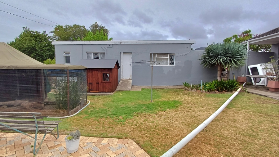 4 Bedroom Property for Sale in Vanes Estate Eastern Cape